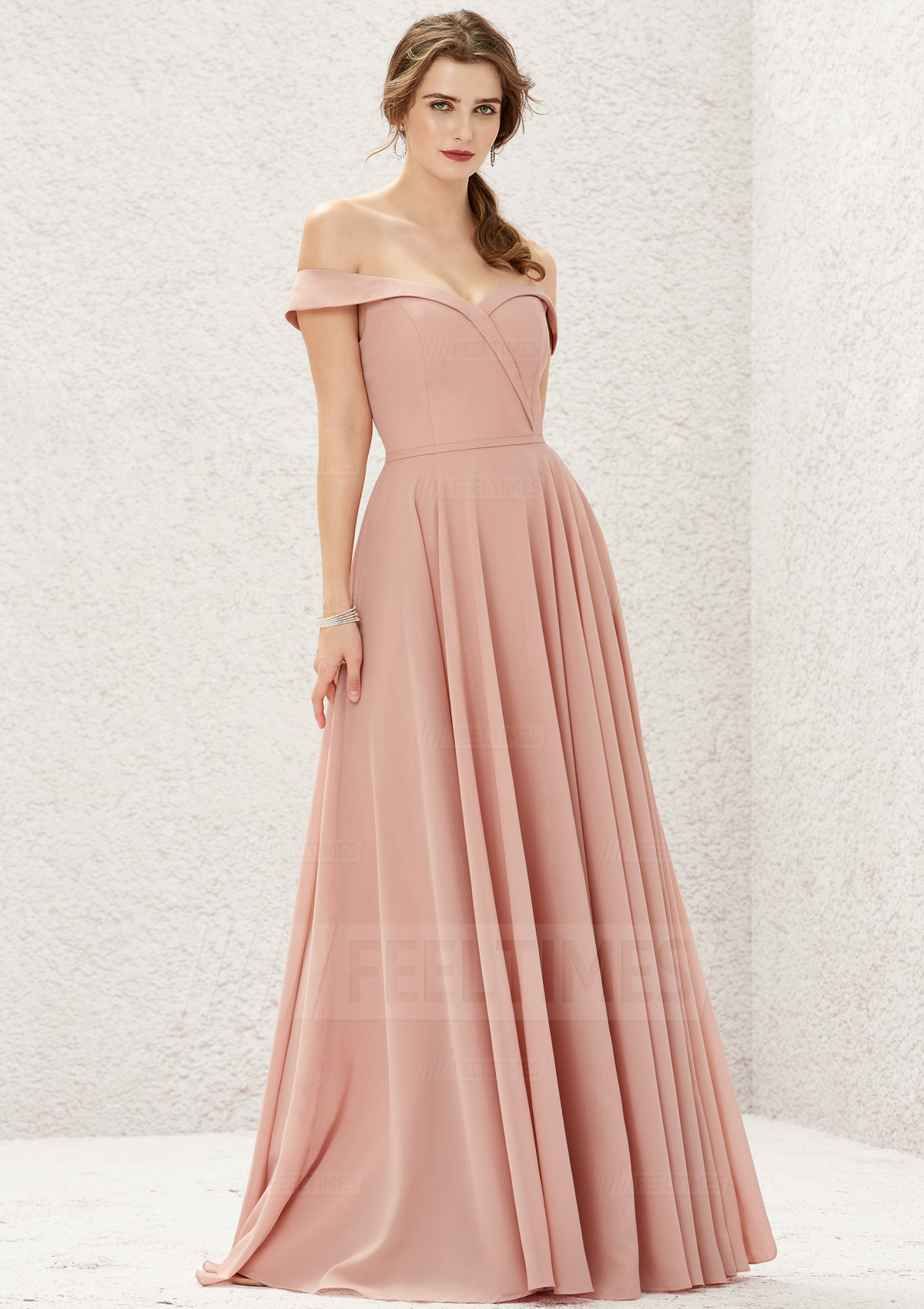 A-line/Princess Sleeveless Long/Floor-Length Chiffon Bridesmaid Dress With Pleated
